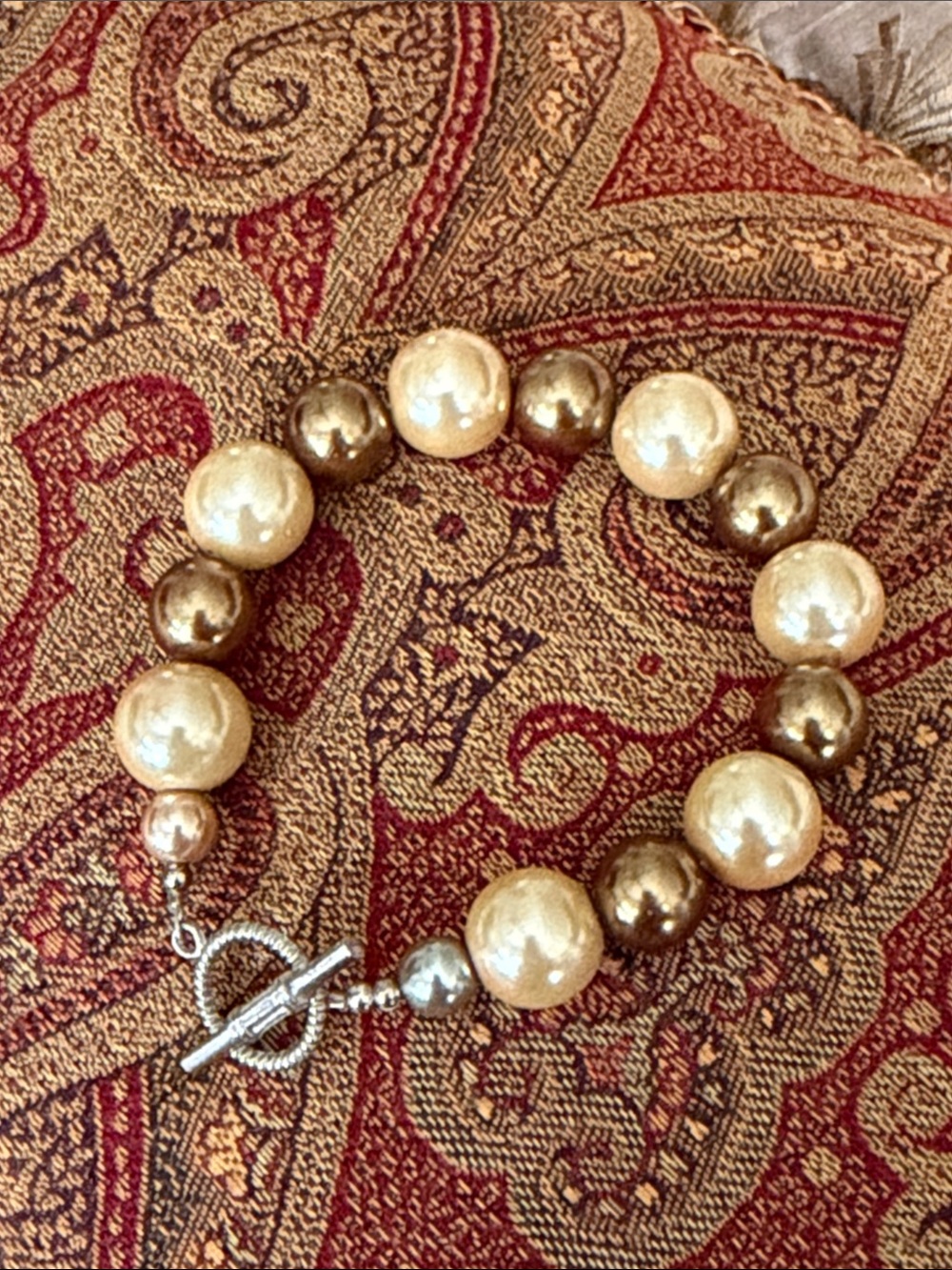 Elegant Pearl Gold and Champagne Bracelet Sterling Silver toggle clasp